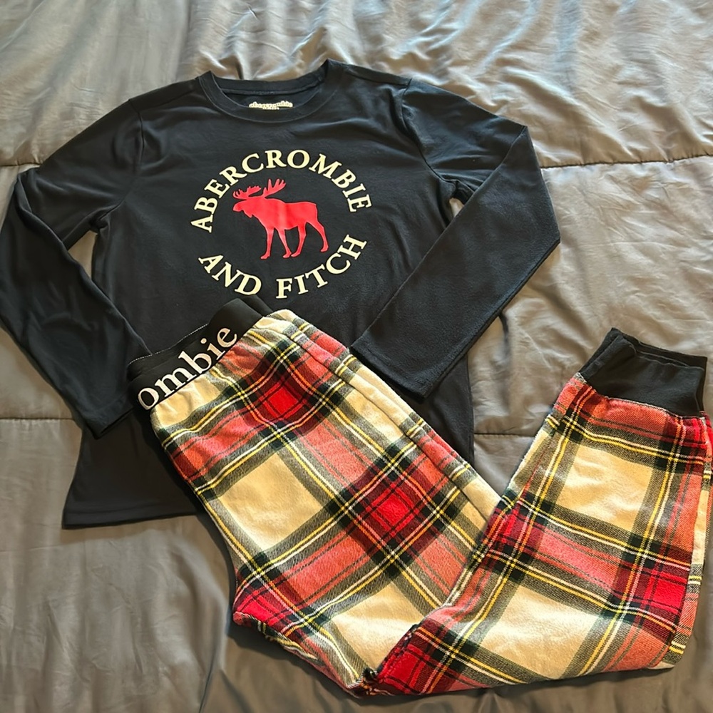 Abercrombie  kids sleep set sz 11/12